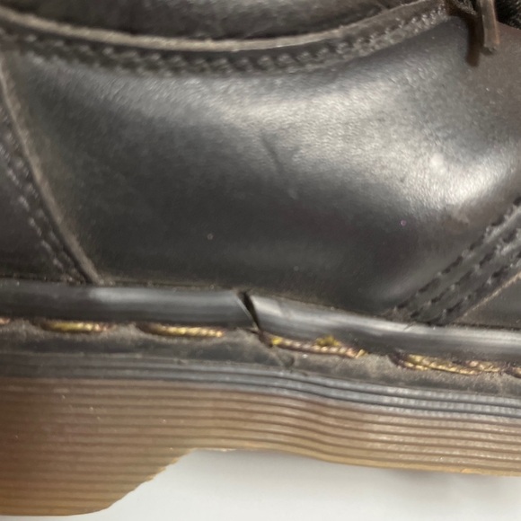 Dr. Martens Made in England Smooth Leather Oxford Shoes 8 - Picture 7 of 7